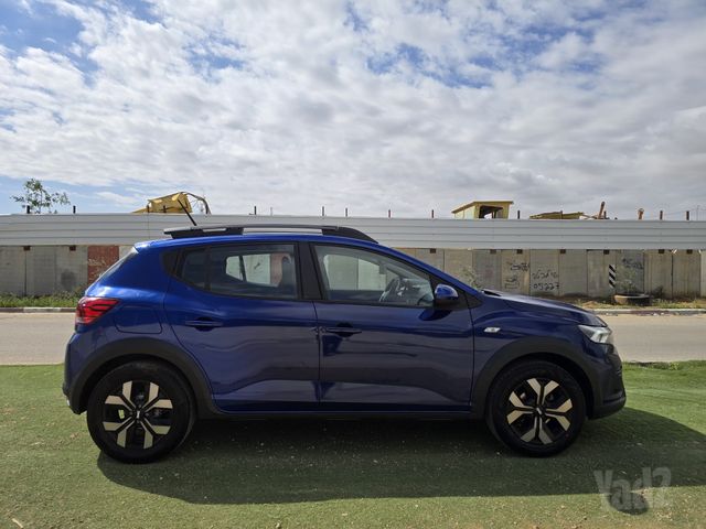 דאצ'יה סנדרו Stepway