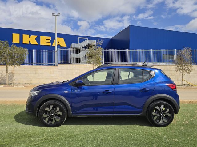 דאצ'יה סנדרו Stepway