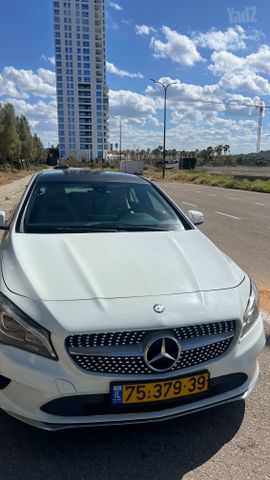 מרצדס-בנץ CLA