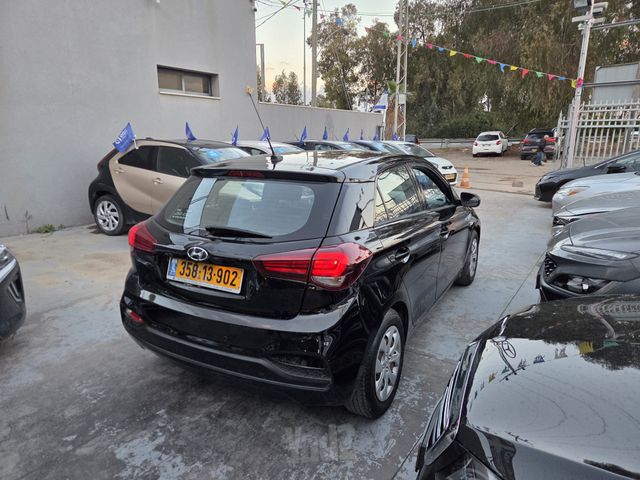 יונדאי i20