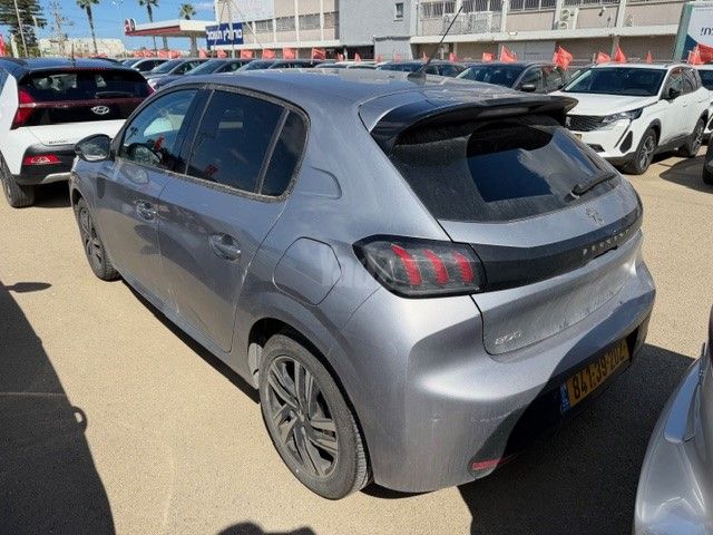 פיג'ו 208