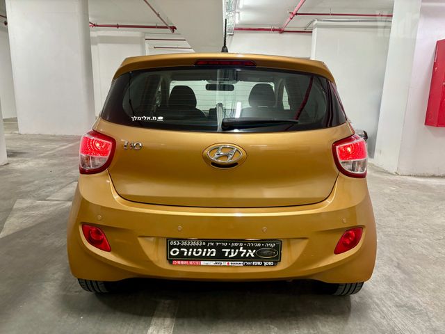 יונדאי i10