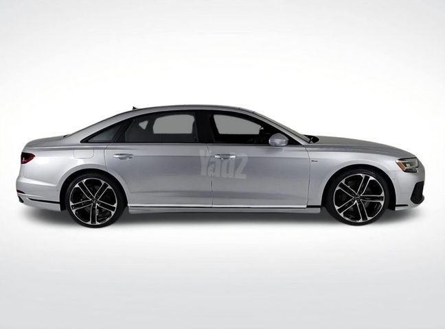 אאודי A8