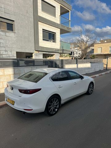 מאזדה 3