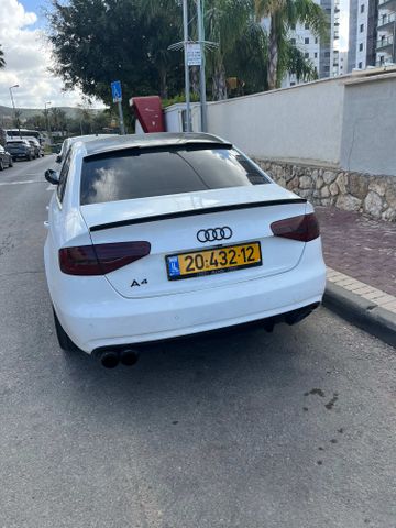 אאודי A4
