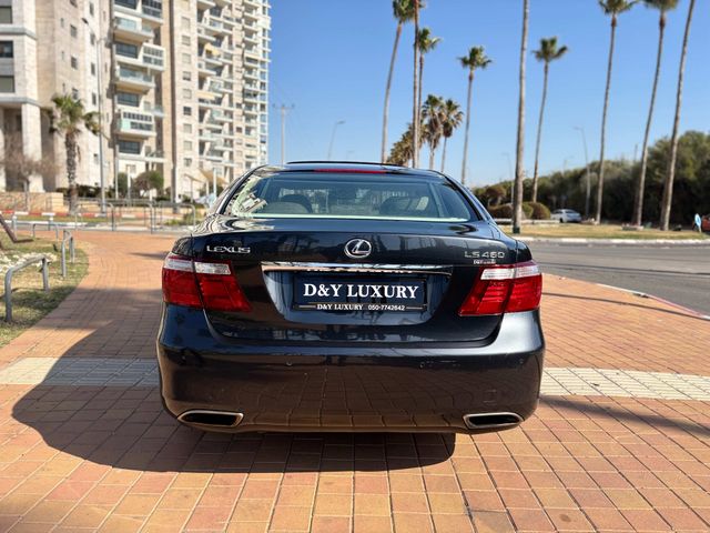 לקסוס LS