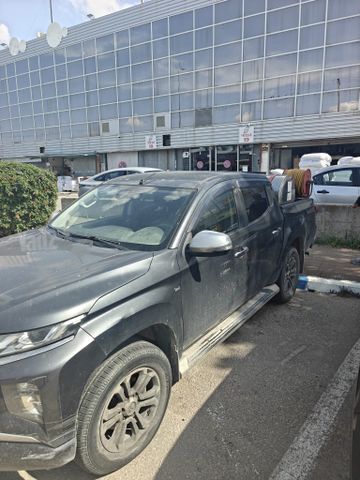 מיצובישי טרייטון / L200