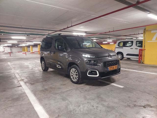מודעת רכב סיטרואן ברלינגו