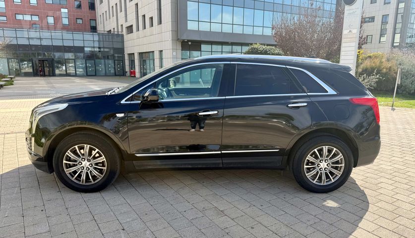 קאדילק XT5