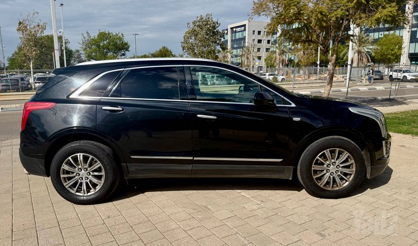 קאדילק XT5