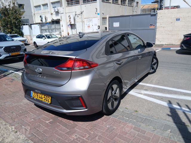 מודעת רכב יונדאי איוניק