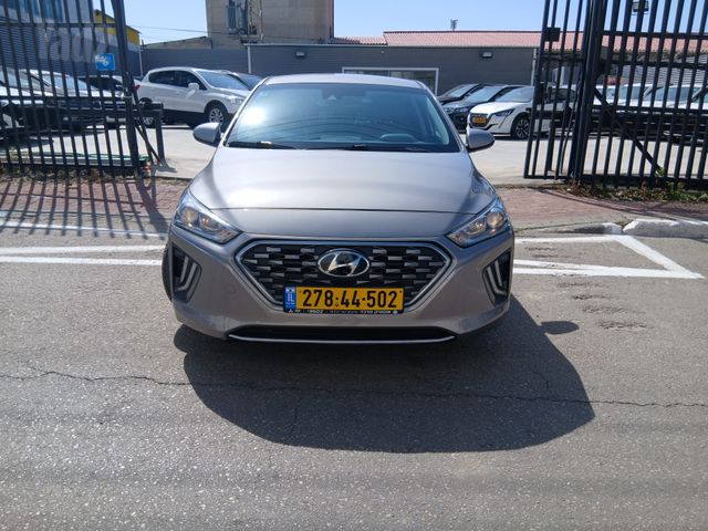 יונדאי איוניק