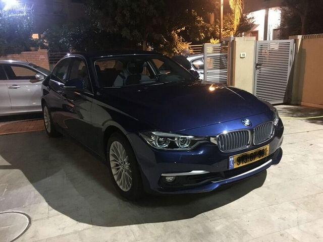 מודעת רכב ב מ וו סדרה 3