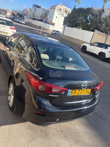 מאזדה 3
