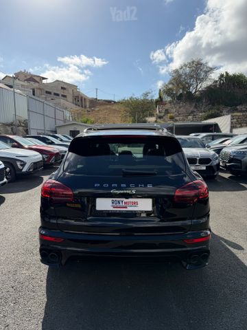פורשה קאיין