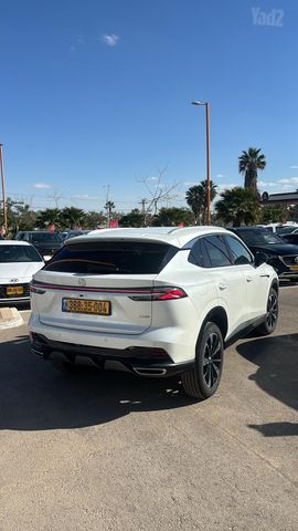 אם ג'י EHS PHEV