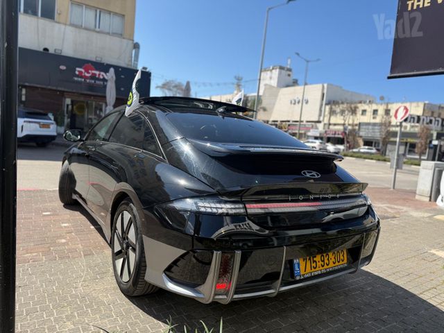 יונדאי איוניק 6