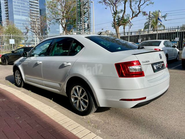 סקודה אוקטביה 