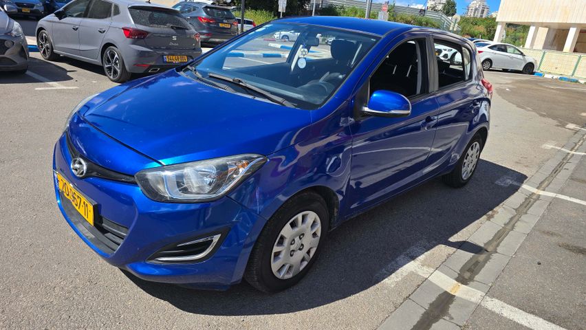 מודעת רכב יונדאי i20