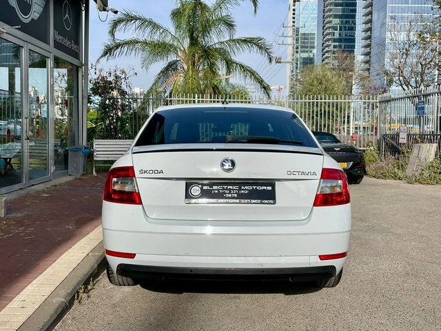 סקודה אוקטביה 
