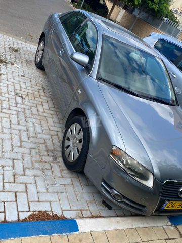 אאודי A4