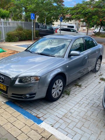 אאודי A4