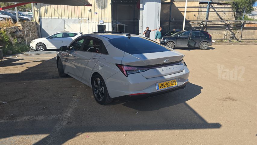 יונדאי אלנטרה