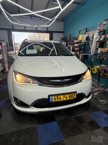 מודעת רכב קרייזלר פסיפיקה