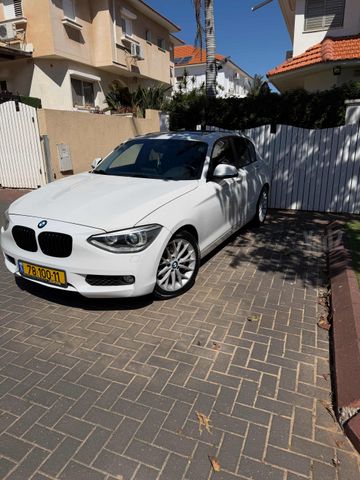 מודעת רכב ב מ וו סדרה 1