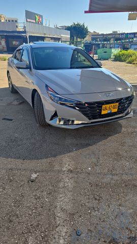 יונדאי אלנטרה