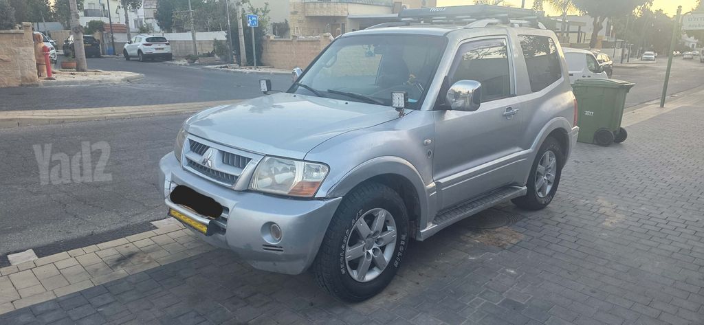 מודעת רכב מיצובישי פג'רו