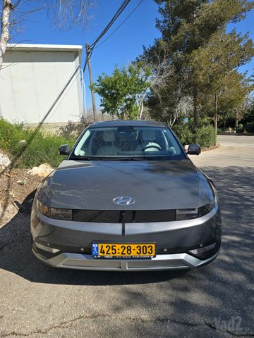 יונדאי איוניק 5