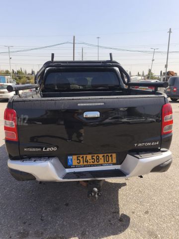 מיצובישי טרייטון / L200