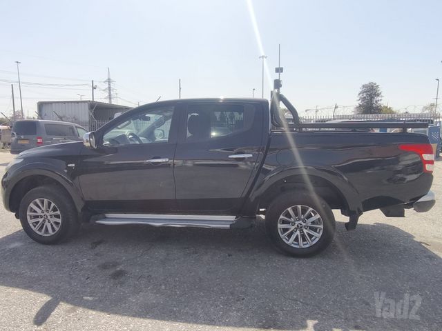 מיצובישי טרייטון / L200