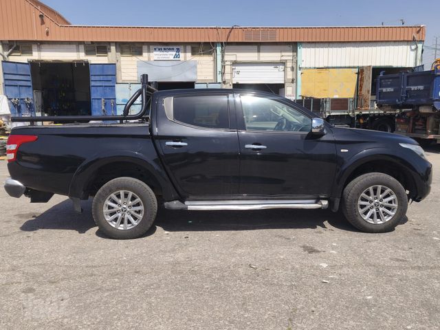מיצובישי טרייטון / L200