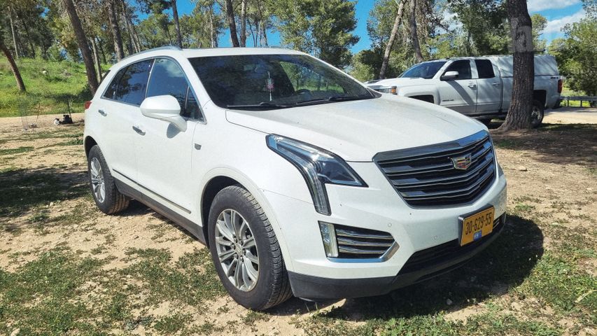 קאדילק XT5