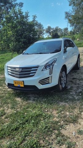 קאדילק XT5