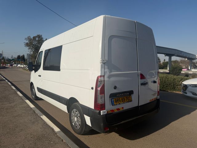 רנו מאסטר
