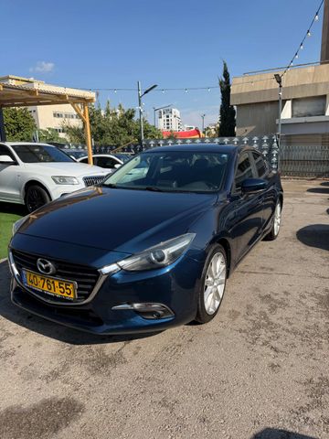 מודעת רכב מאזדה 3