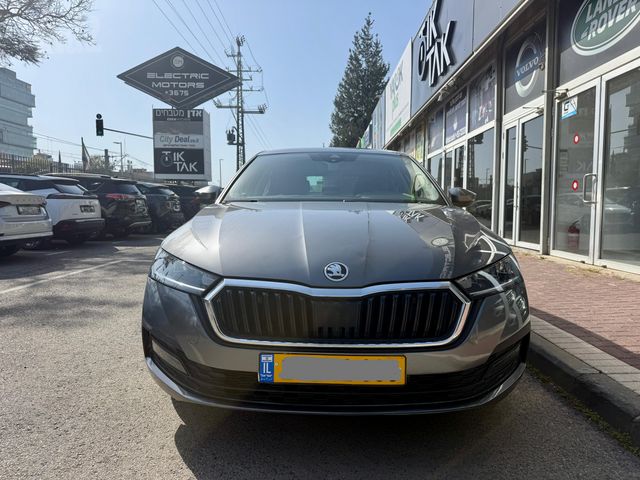 סקודה אוקטביה