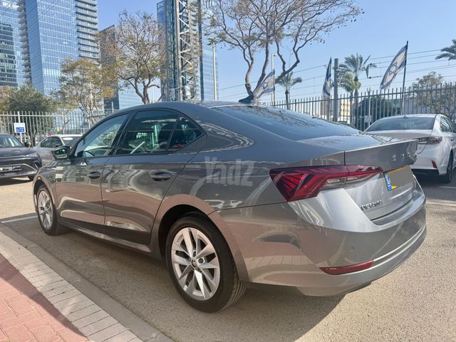 סקודה אוקטביה
