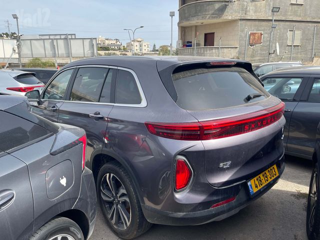 סקייוול ET5