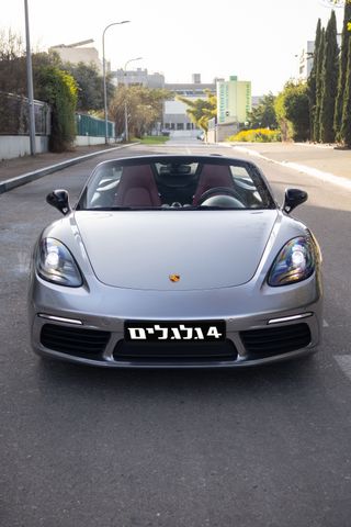 פורשה 718