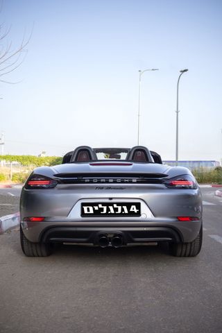 פורשה 718