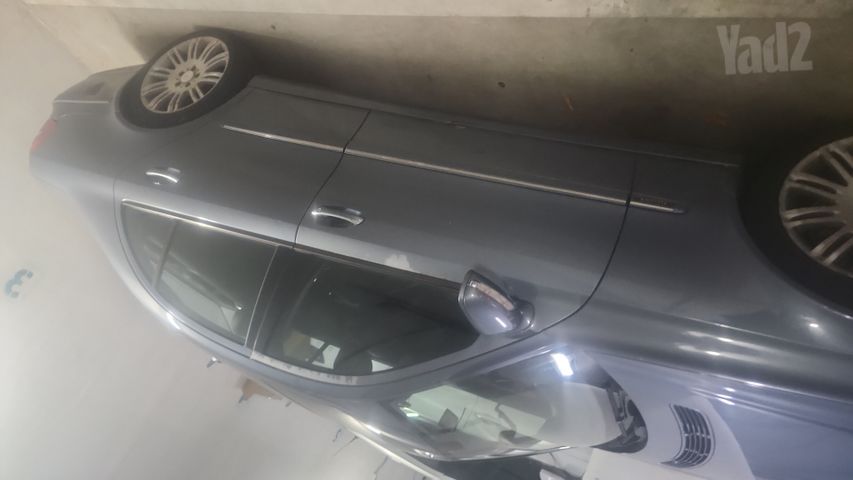 מודעת רכב מרצדס-בנץ E-class