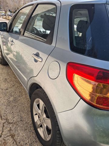 סוזוקי SX4