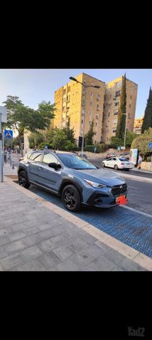 סובארו קרוסטרק
