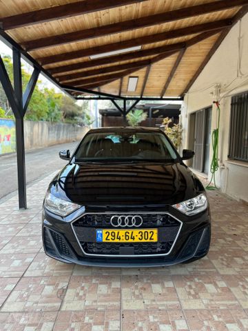 אאודי A1