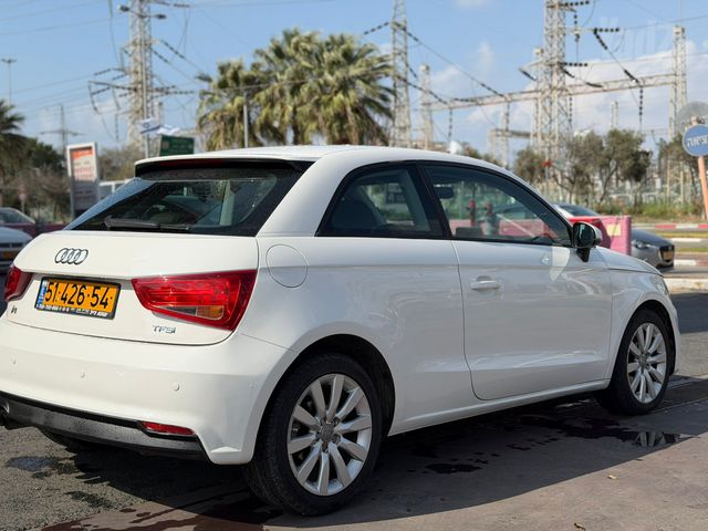 אאודי A1