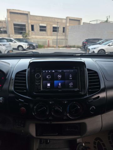 מיצובישי טרייטון / L200